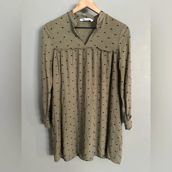 Zara A-line Shift Dress with Key hole front. Size XS - Picture 1 of 12